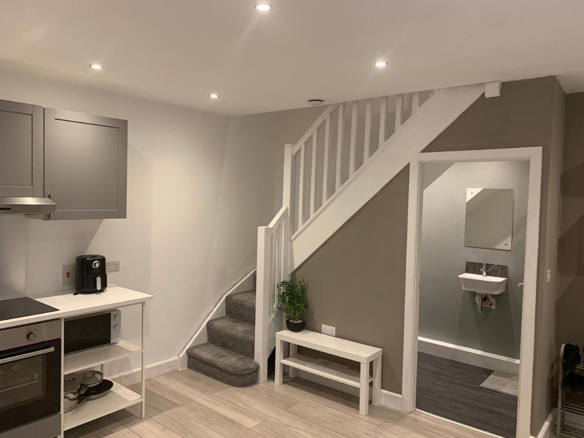 Вилла Fantastic Location, Annexe With Hot Tub Warmingham Экстерьер фото